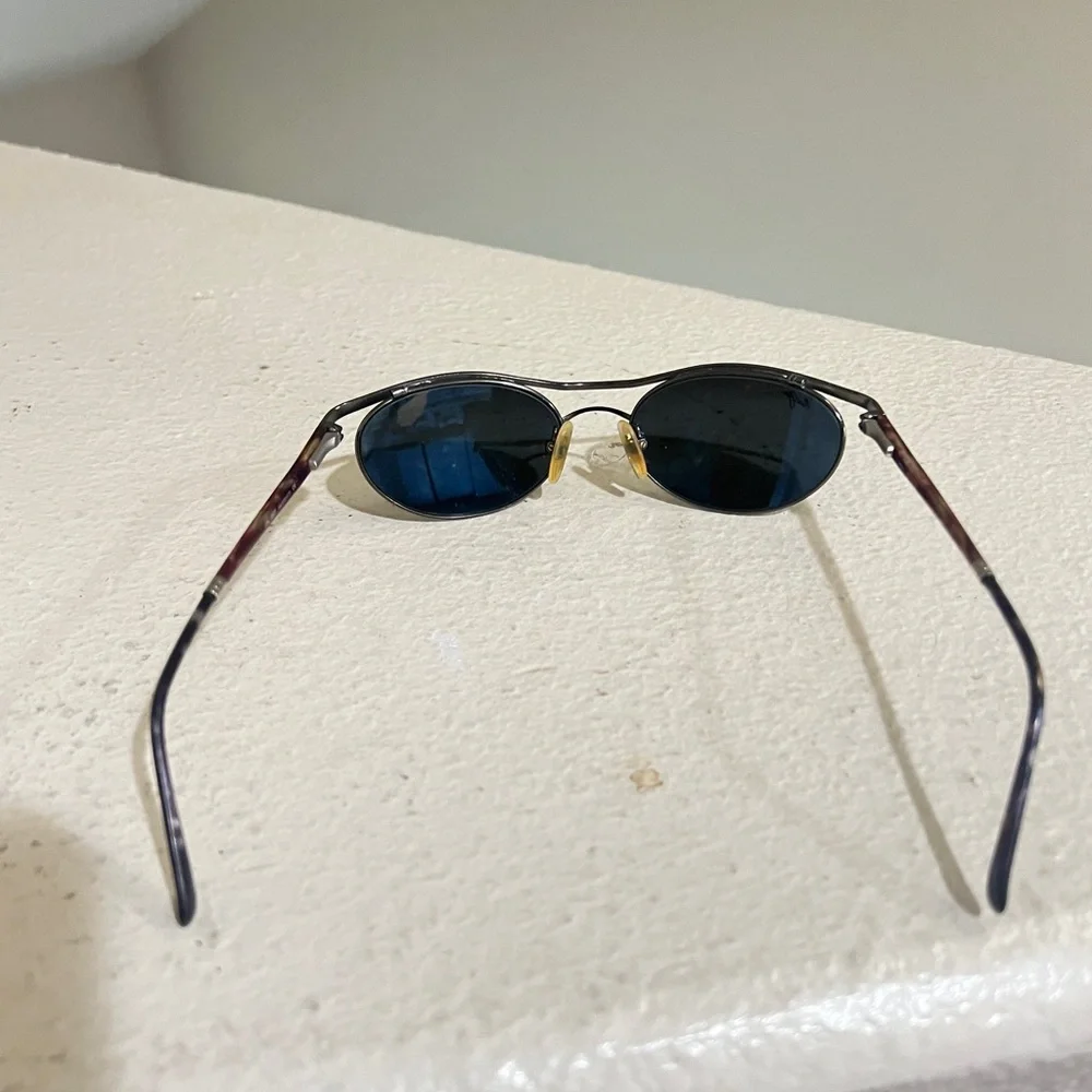 Maui Jim comment questions leave